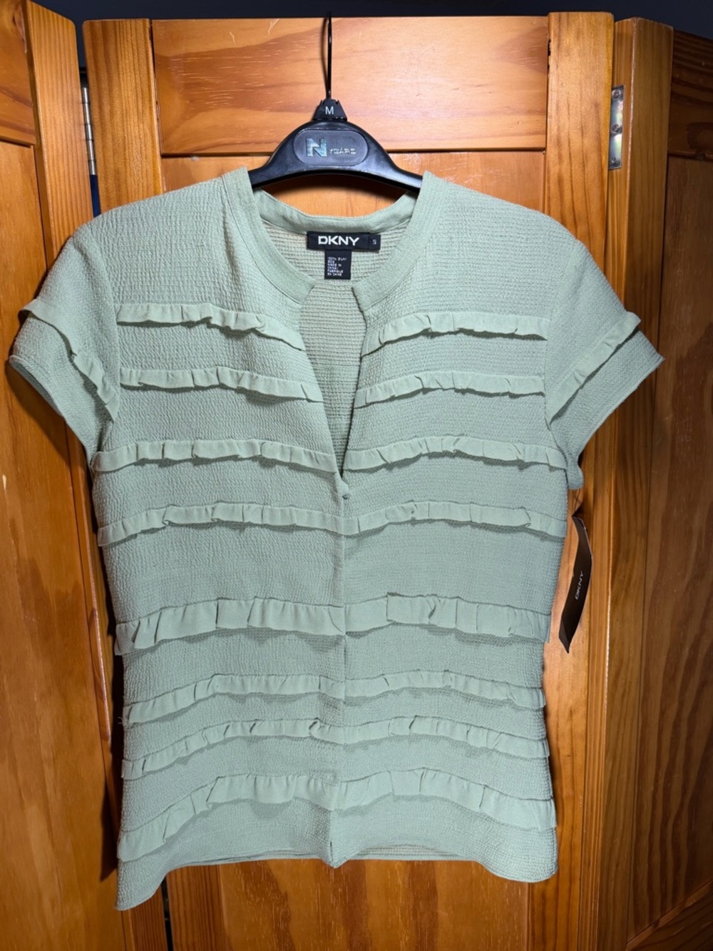 DKNY Sage Green 100% Silk Ruffle-Trim Short Sleeve Knit Top | Size 6 | Y2K